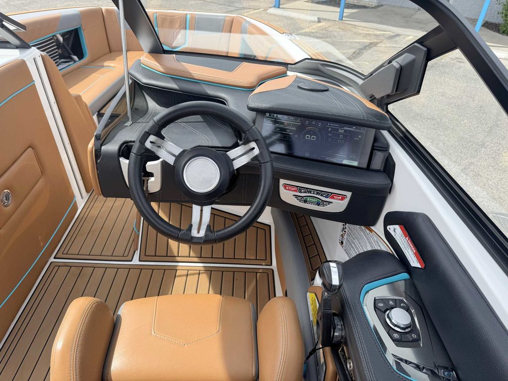 2019 Nautique G25