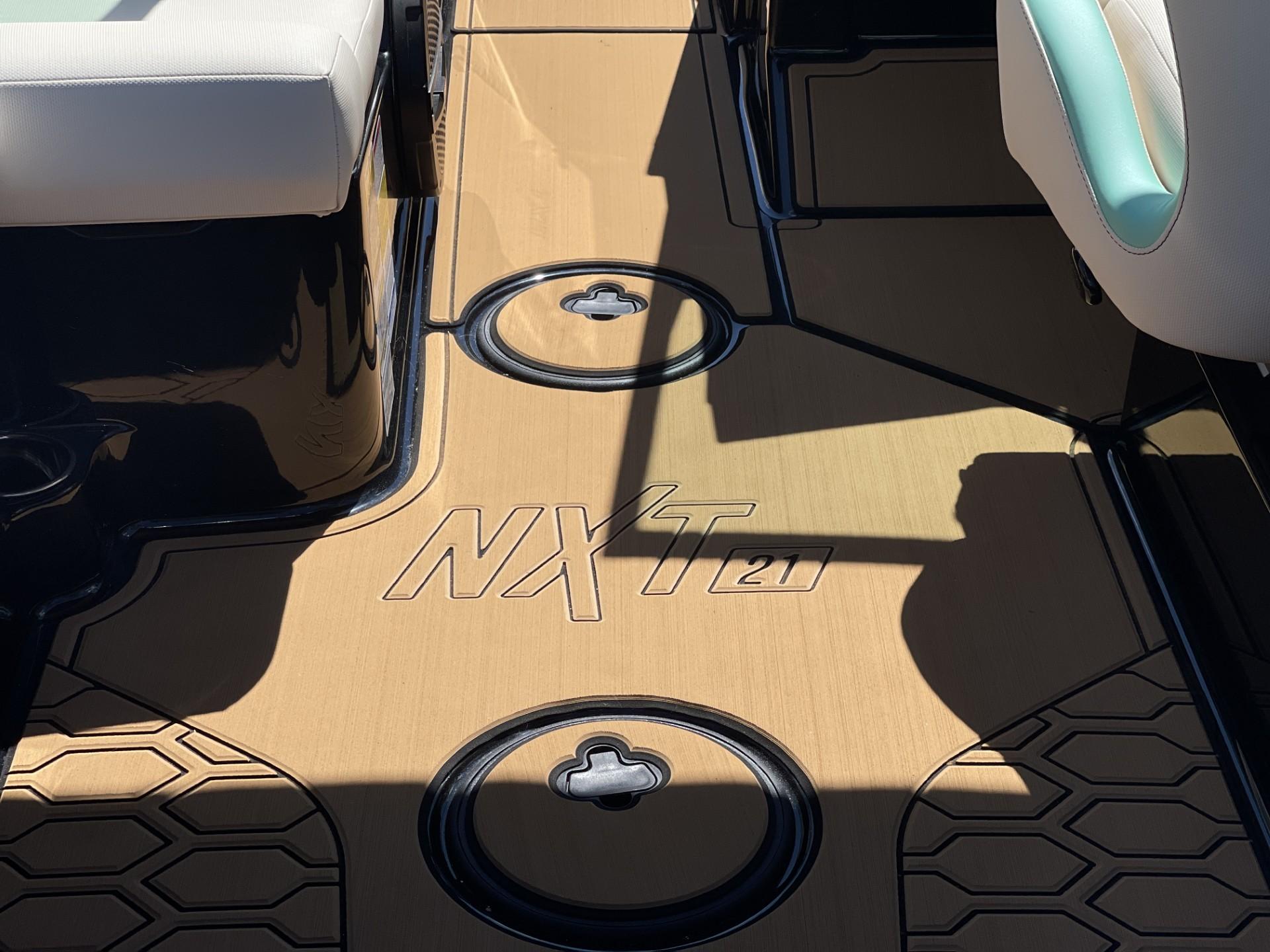 2024 MasterCraft NXT21