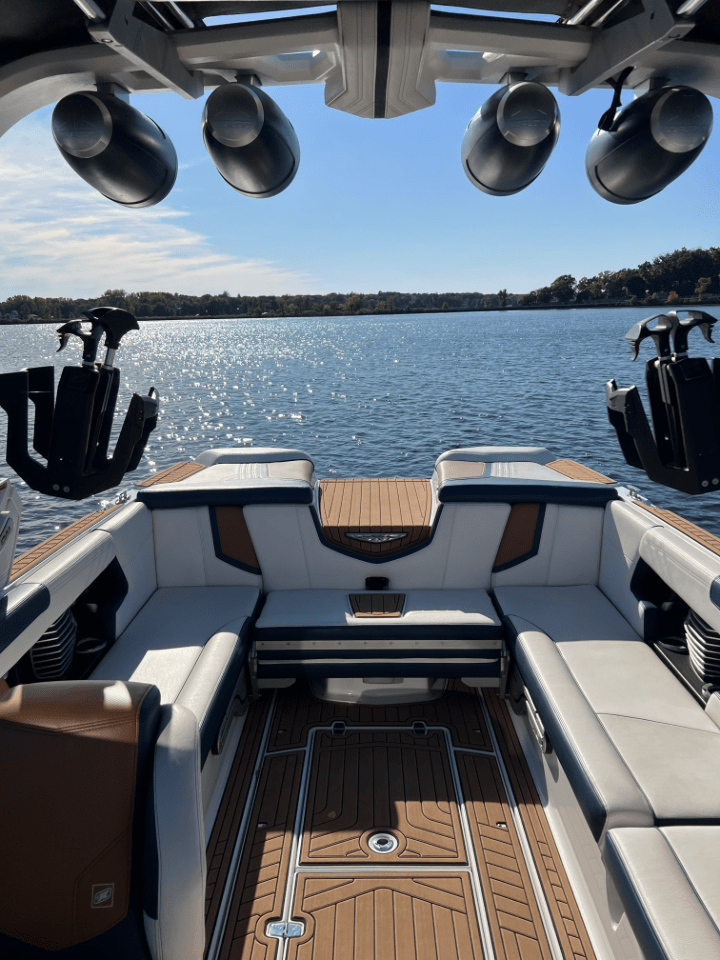 2020 Nautique G25