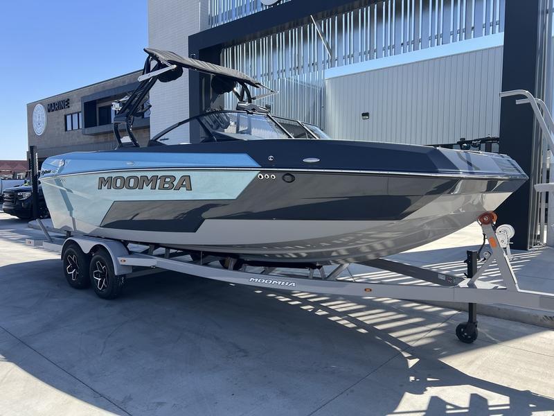 boat.Title