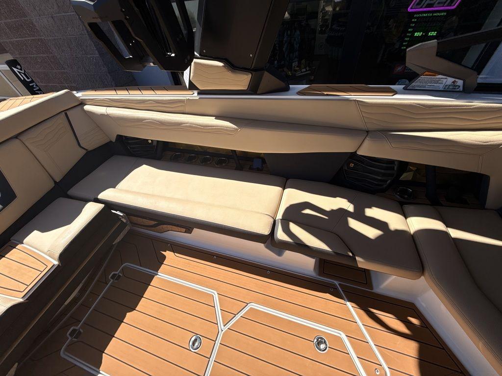 2025 Nautique G25 Centennial Edition