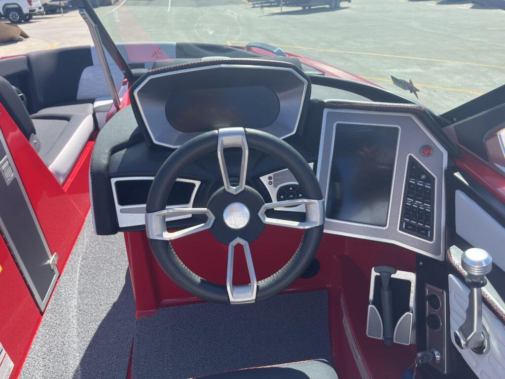 2019 MasterCraft X24
