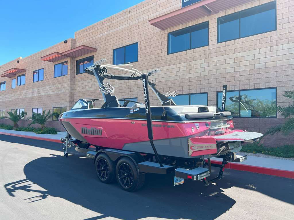 2021 Malibu 22 LSV