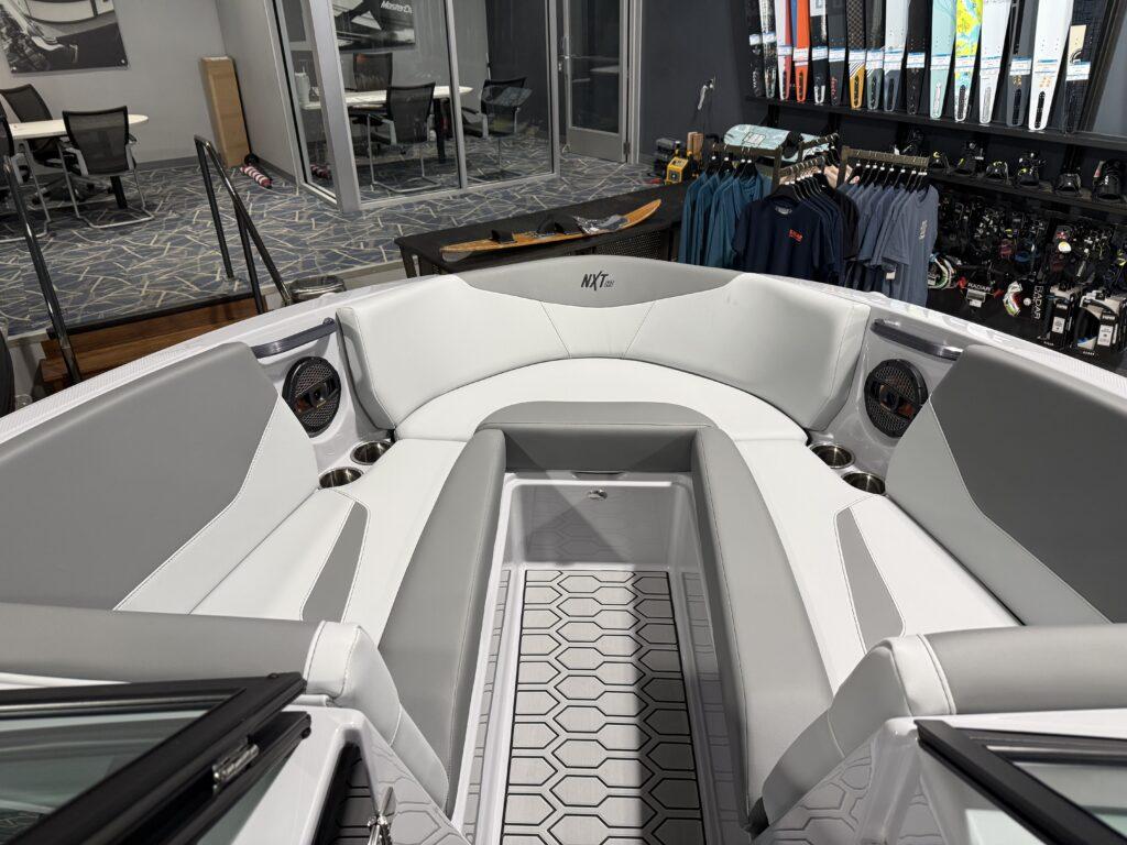 2025 MasterCraft NXT23