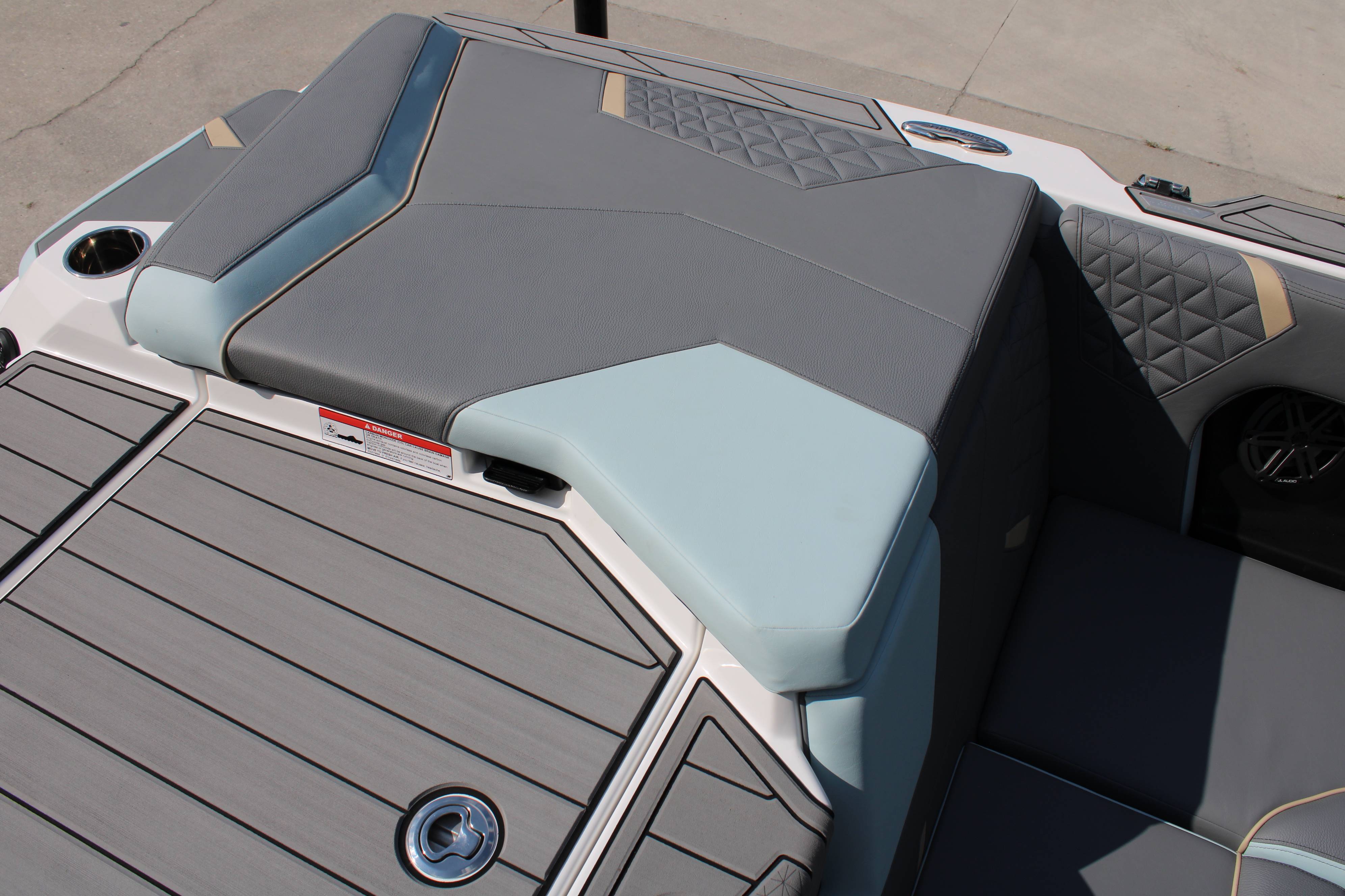 2025 Nautique GS22