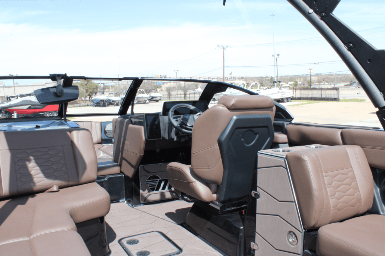 2025 Malibu 24 MXZ