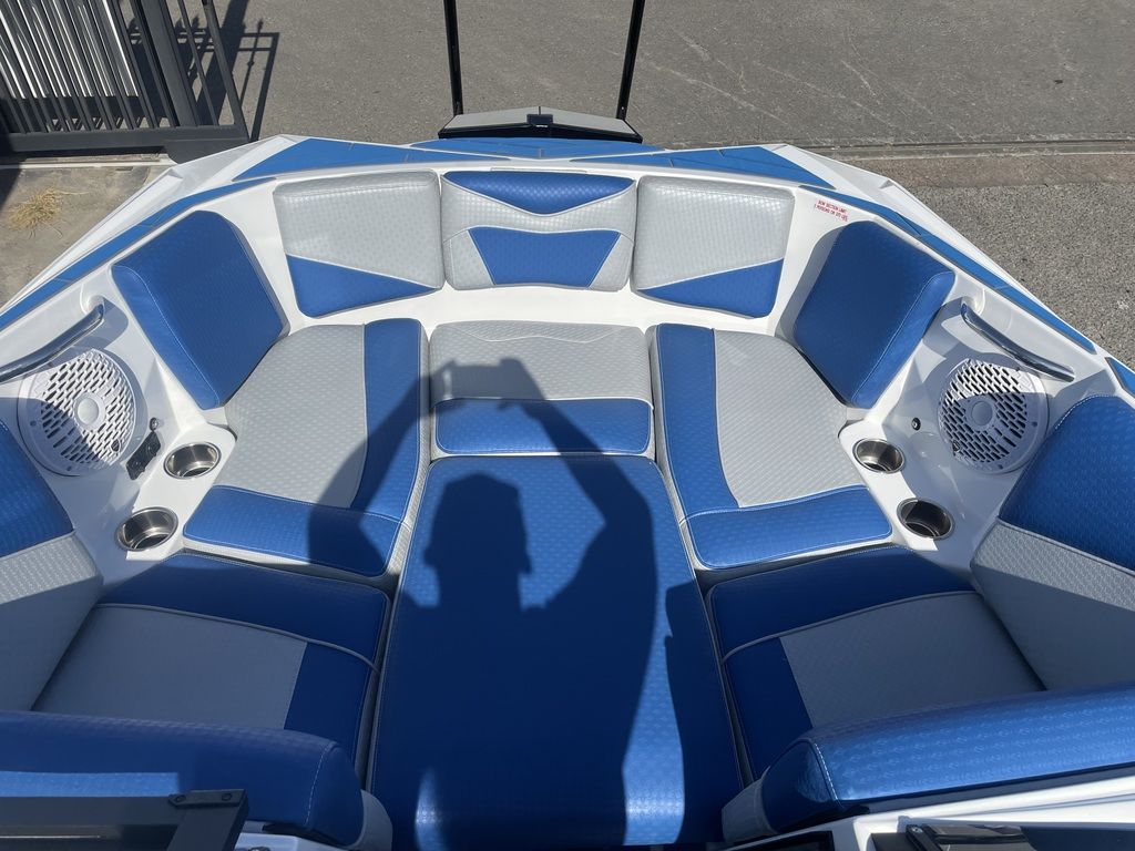 2022 supreme boats ZS252