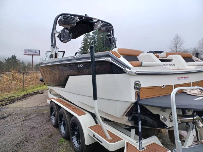 New 2024 Nautique GS24