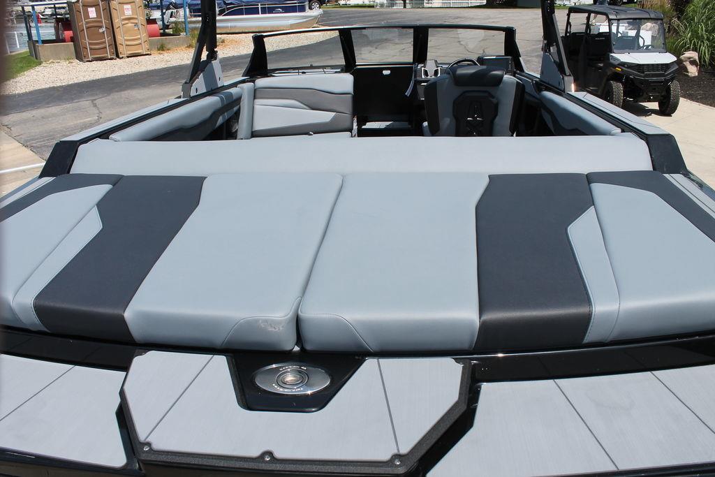 2024 Axis Wake Research T220