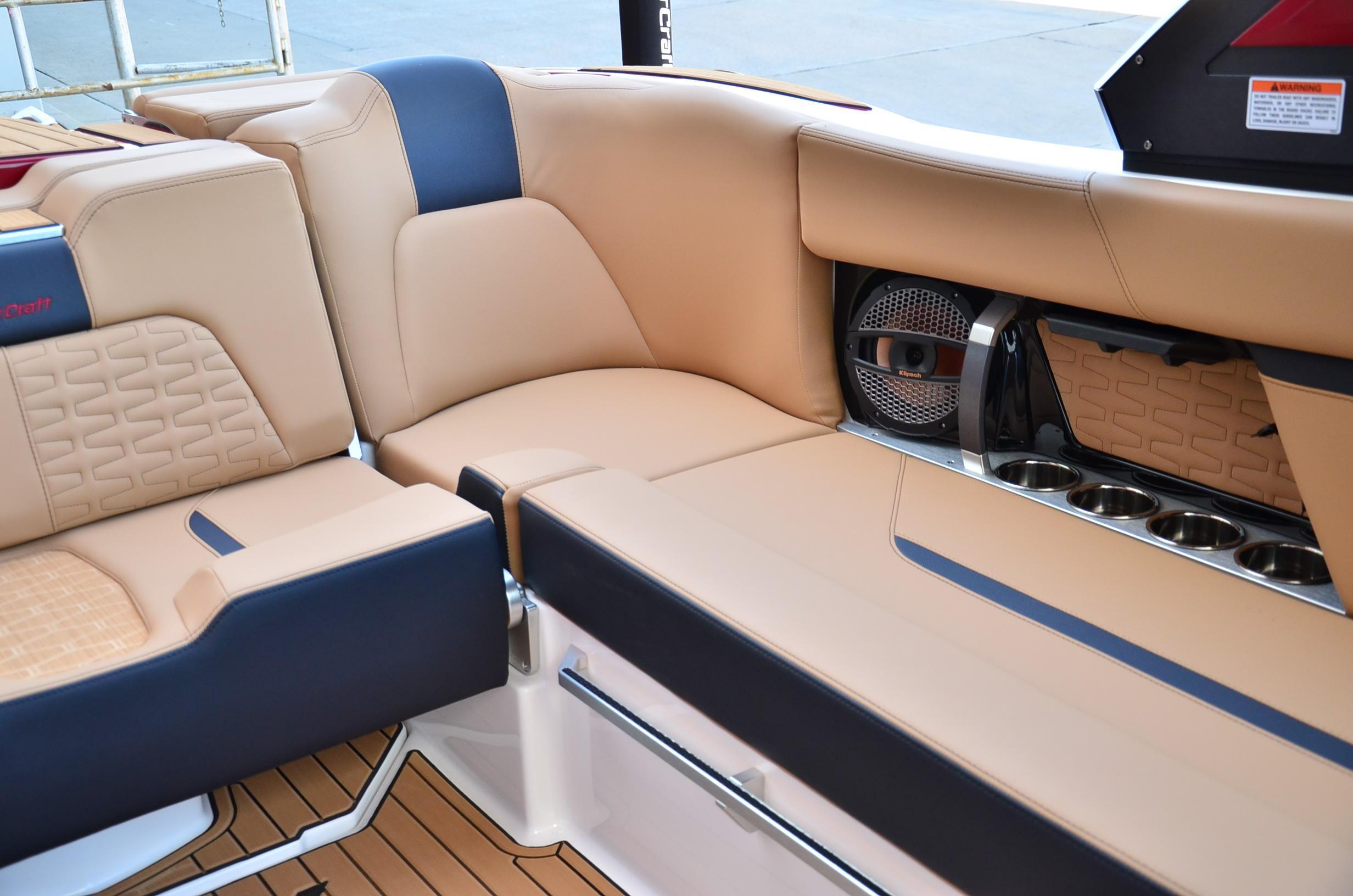 2024 MasterCraft X22 – Classic MasterCraft ProTour Red! 2024 Model Year End Clearance!