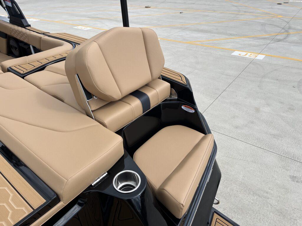 2025 MasterCraft XT22