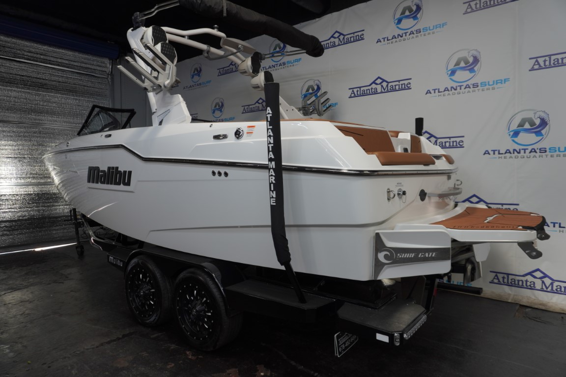 2024 Malibu M220