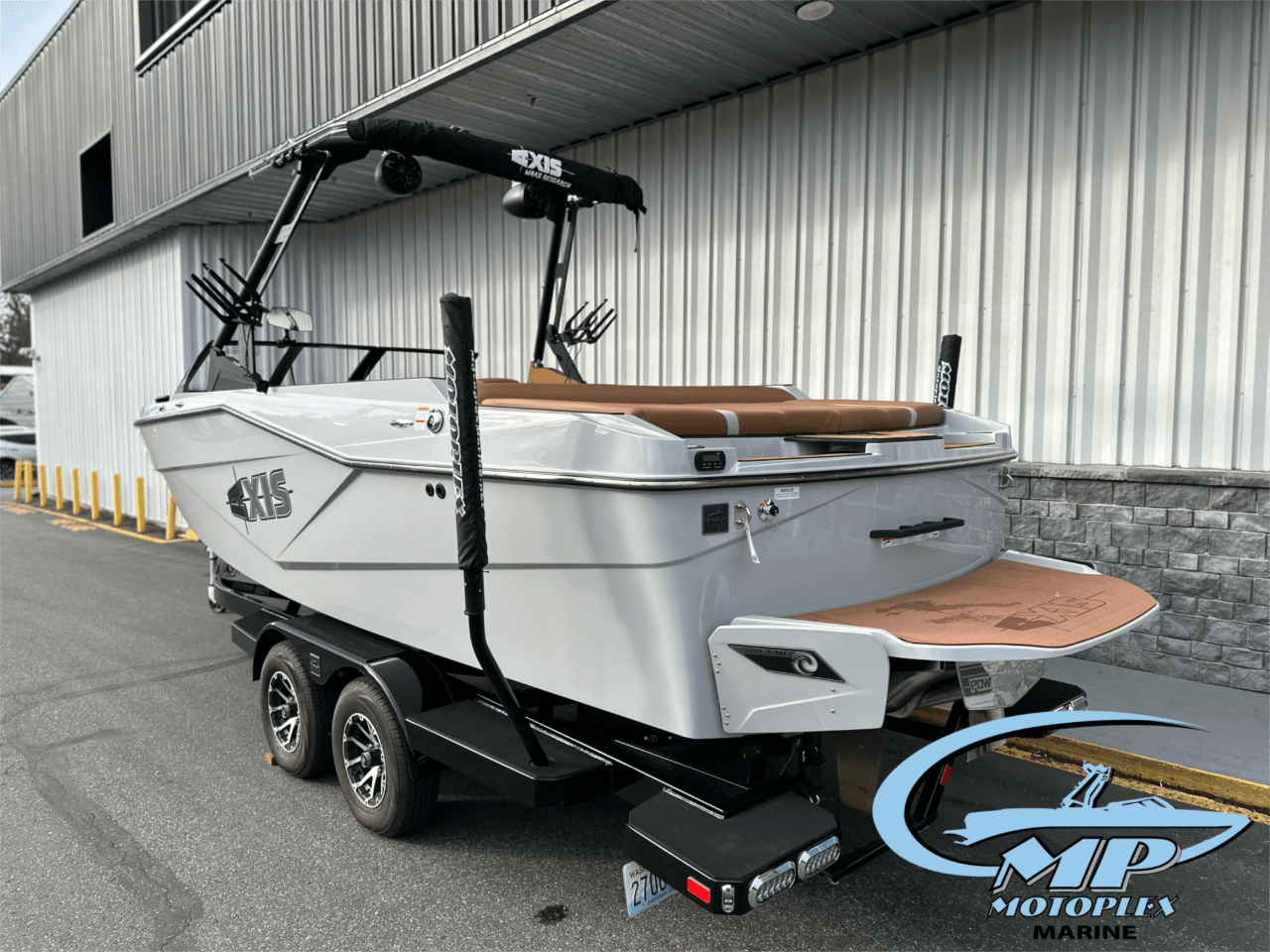 2023 Axis T235