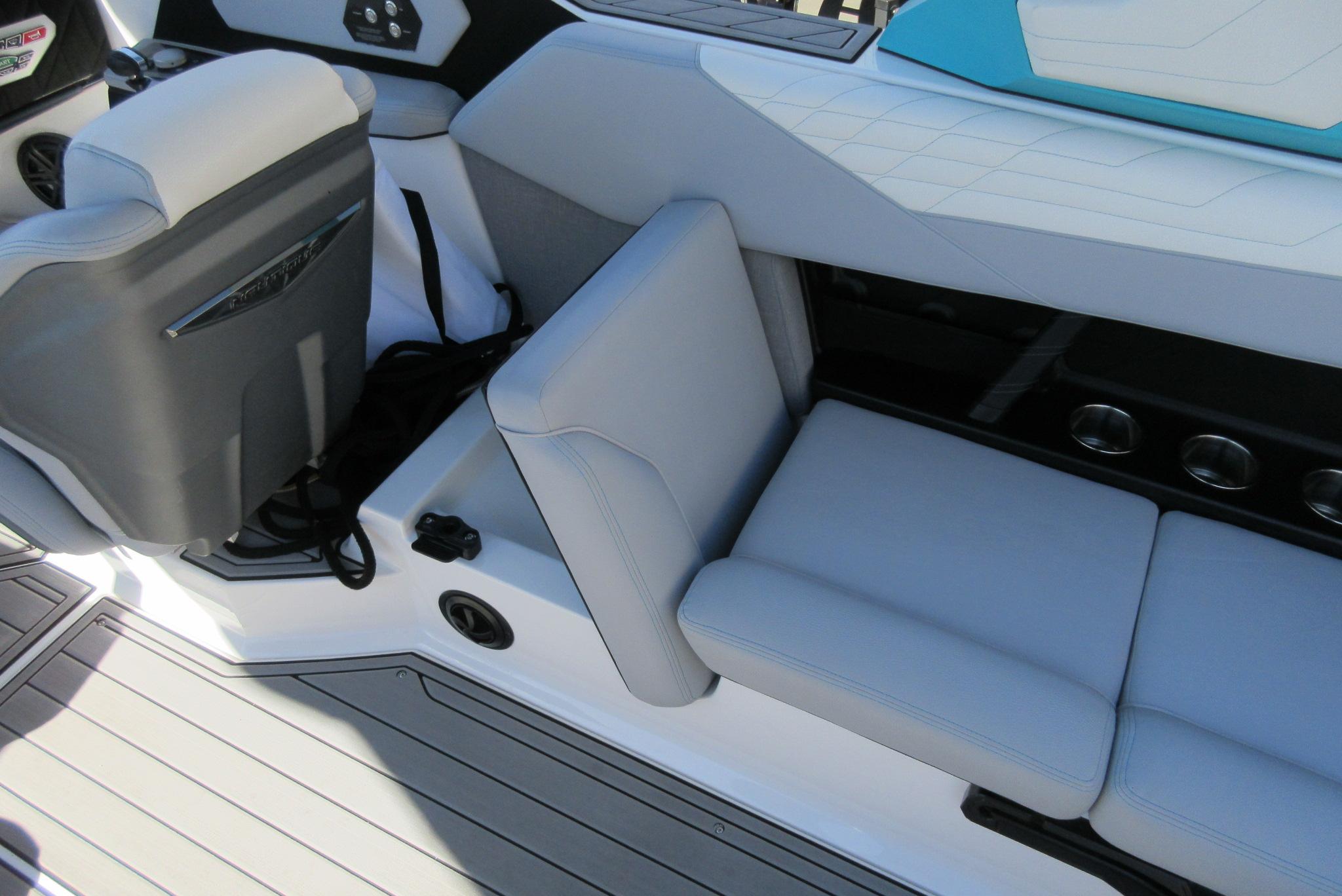2022 Nautique Super Air S23