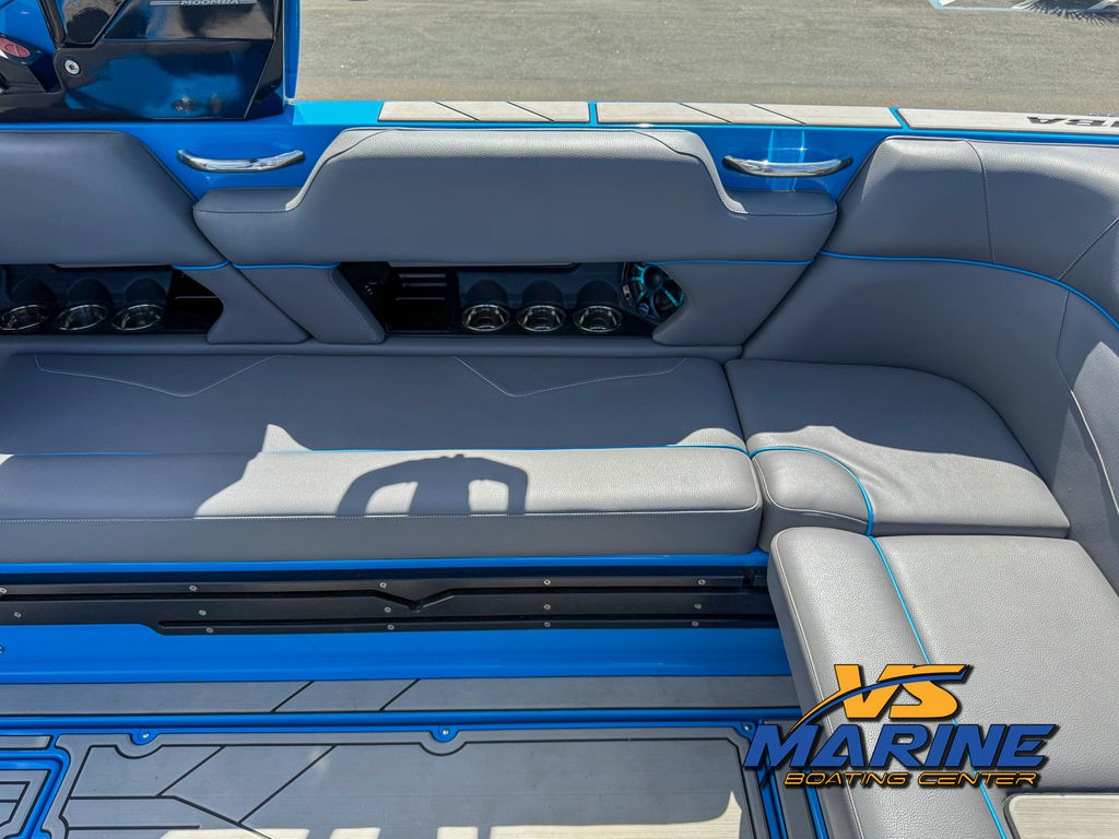 2022 MOOMBA Makai