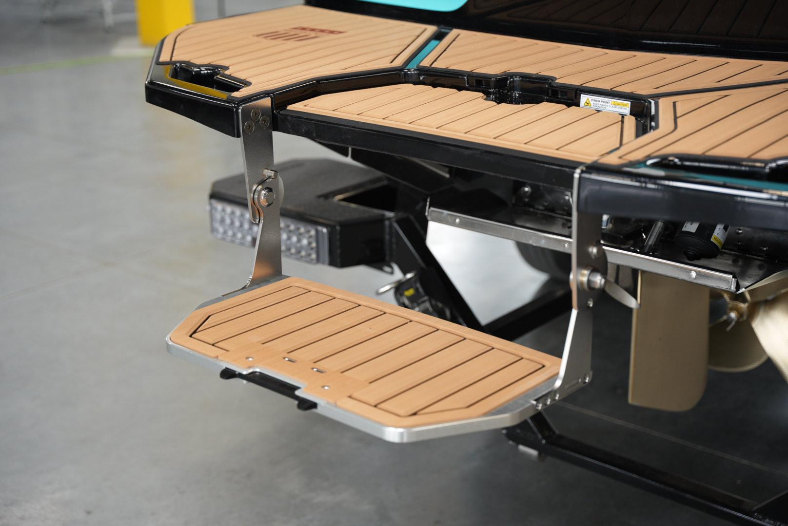 2025 MasterCraft XT22 – ALL NEW FEATURES!