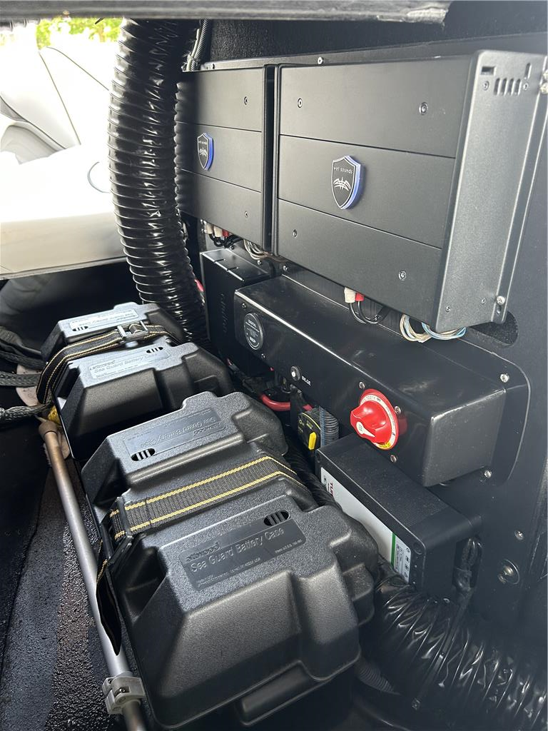 2019 S238 Boat and trailer Loaded with 210 hours