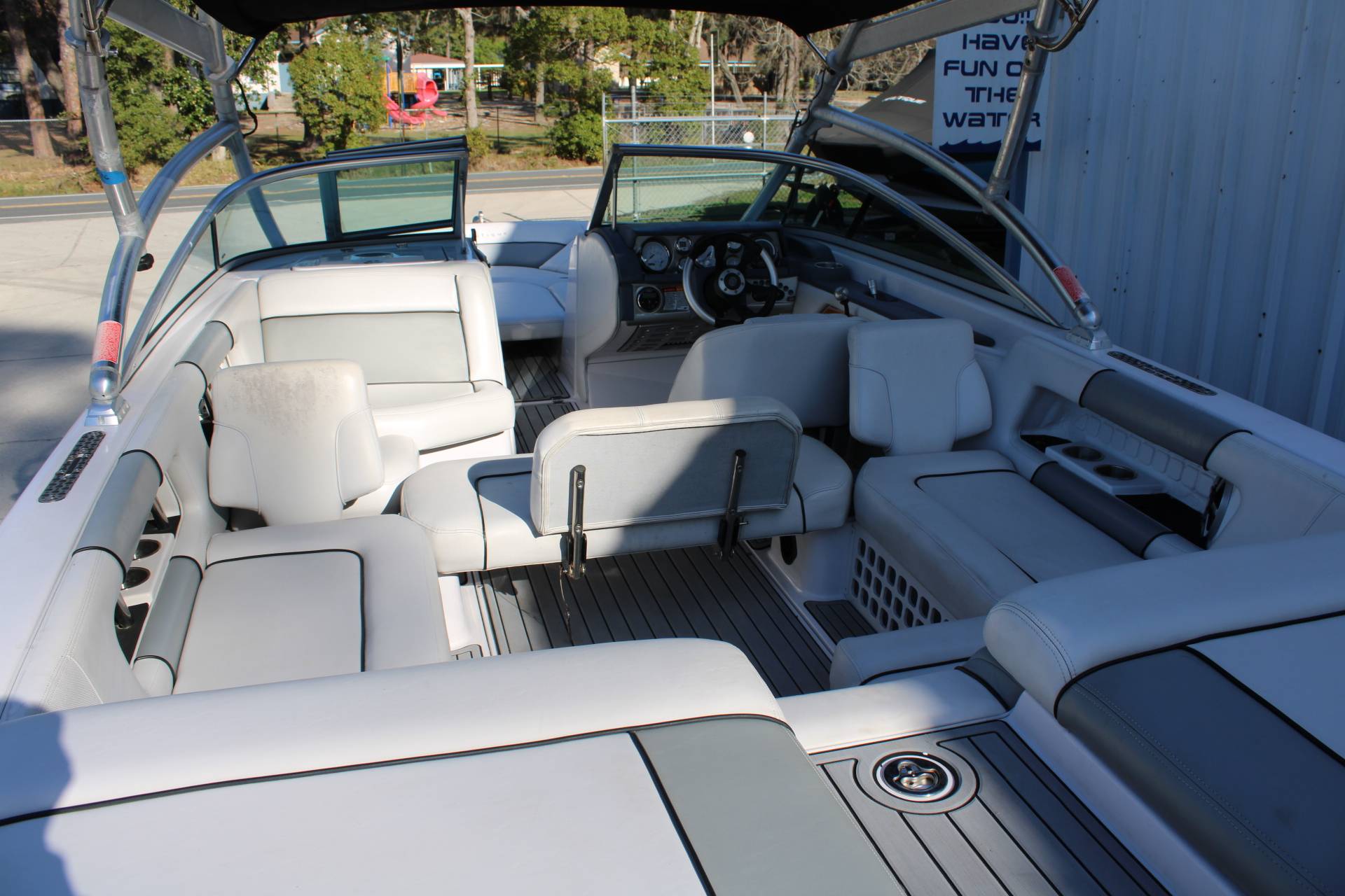 2007 Nautique 236