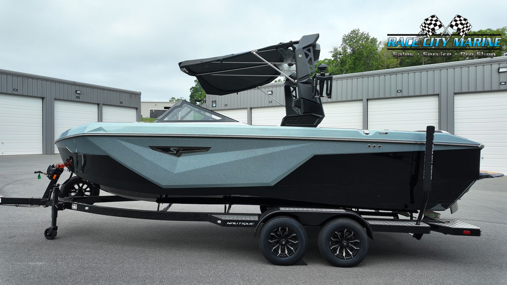 boat.Title