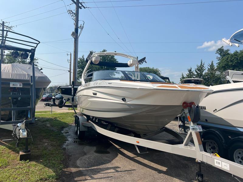 2024 Supreme S220 w/trailer L96 409HP – MUST GO!