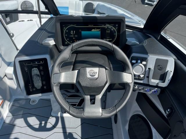 2024 Malibu 23 MXZ *Demo Discount- New*