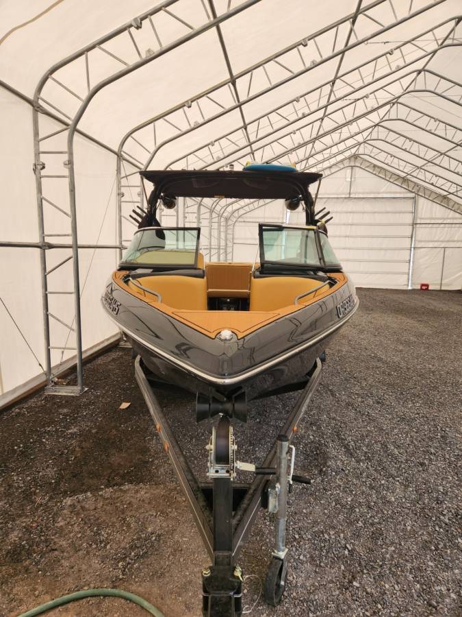 2023 Sanger 237 SX
