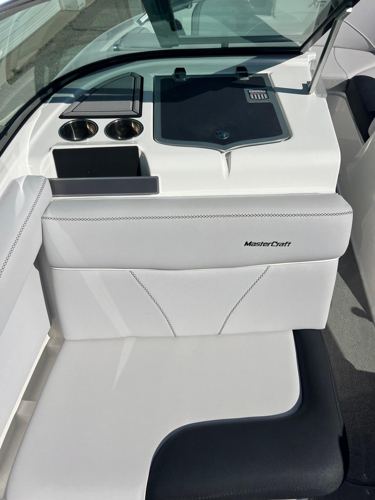 2019 20′ MasterCraft “XT20” Icon