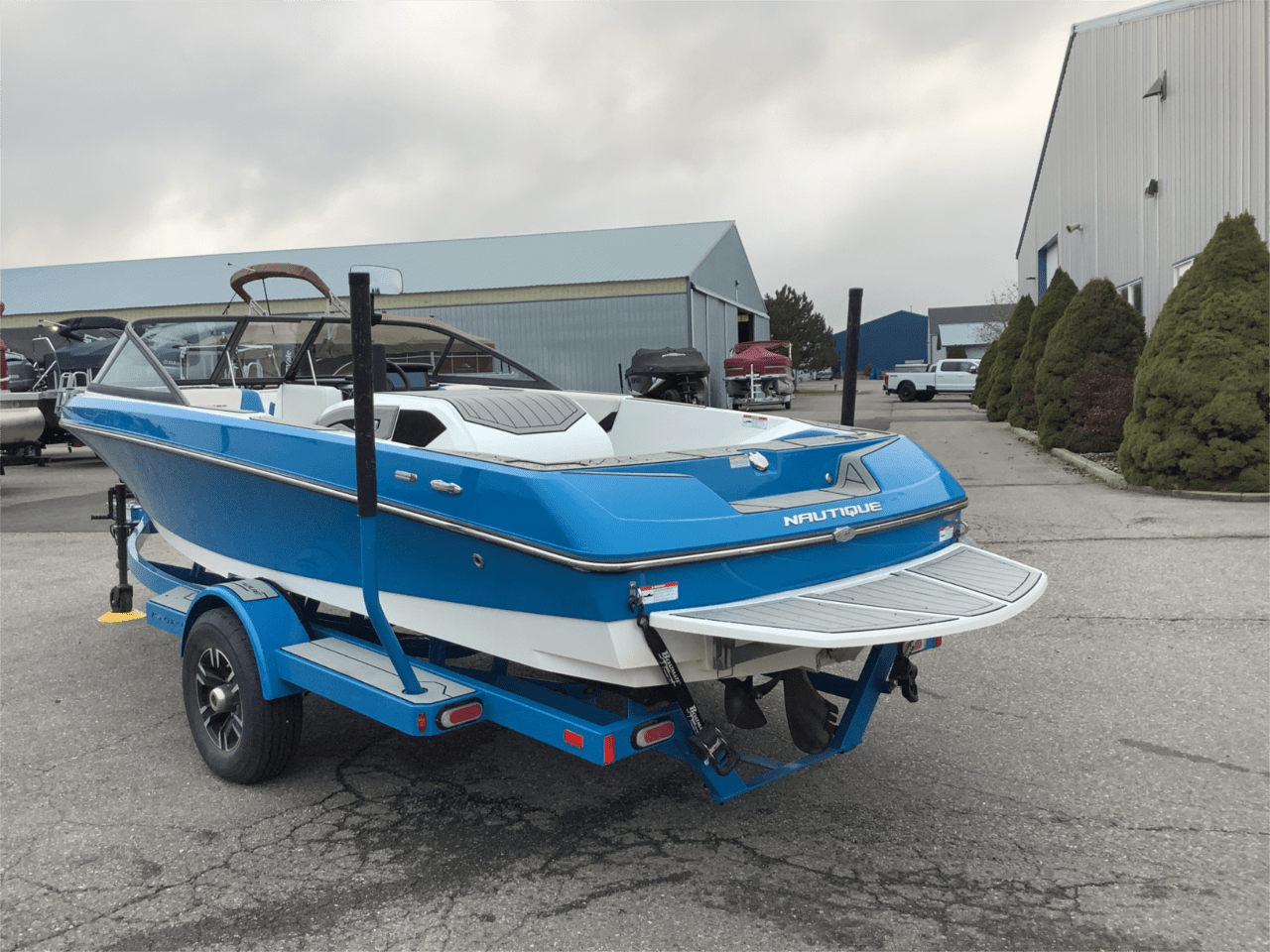 2019 Ski Nautique 200