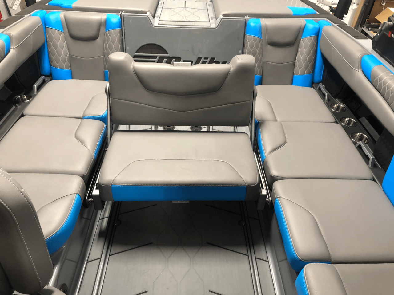 2021 Malibu M220 low hours