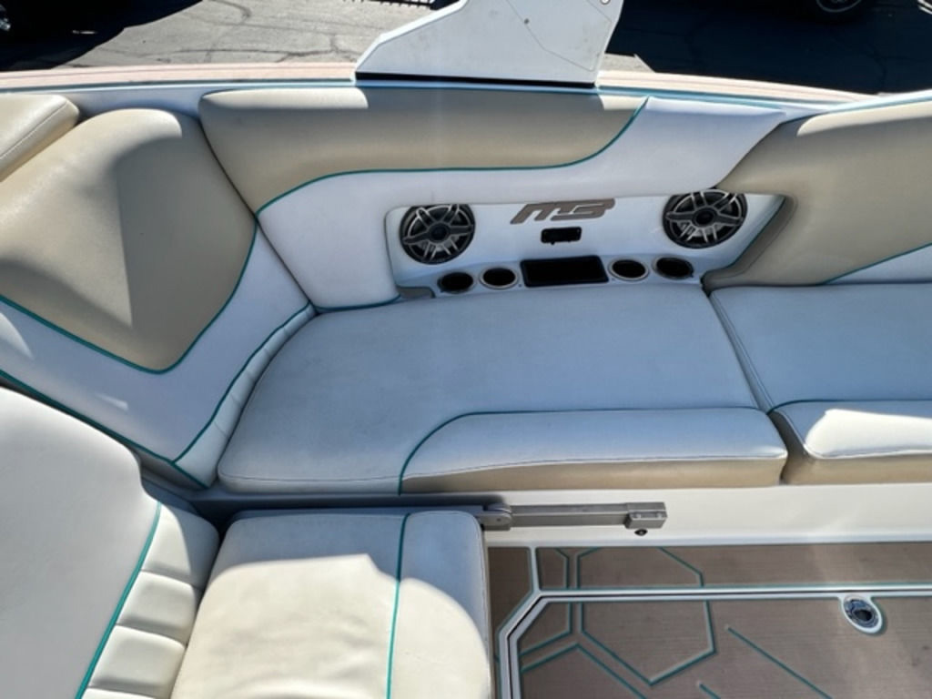 2022 mb sports Indmar-RAPTOR-62L-400
