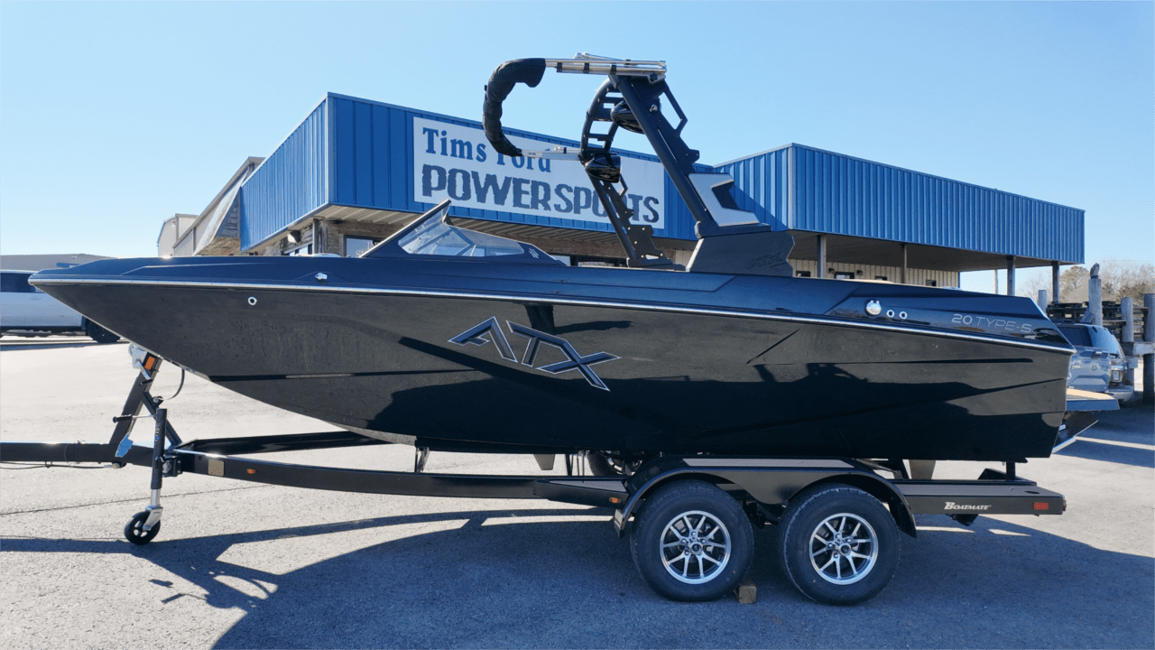 boat.Title