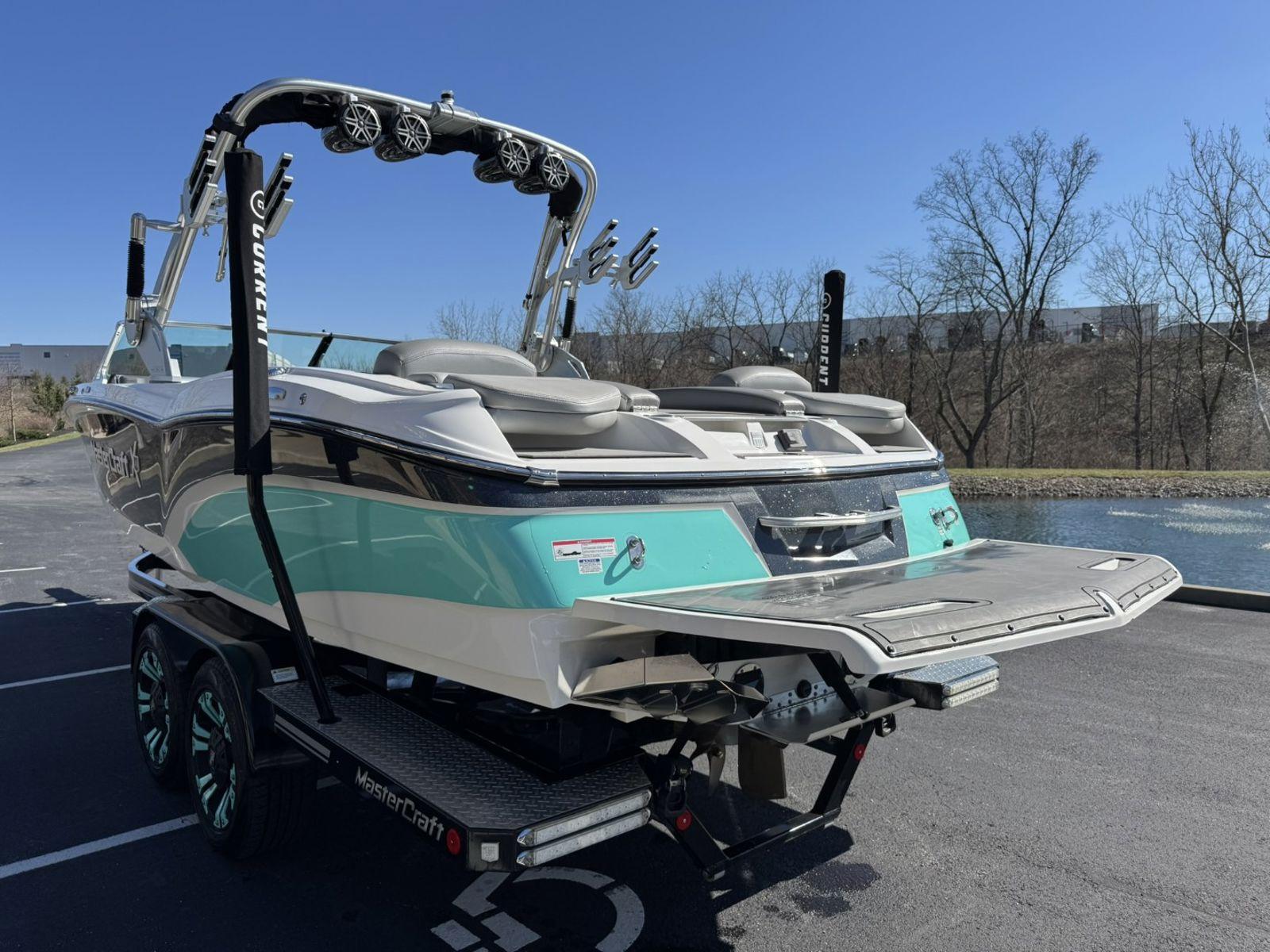 boat.Title
