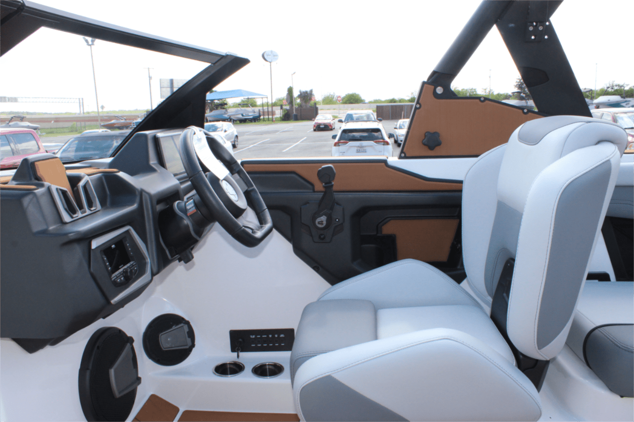 2024 Axis T220