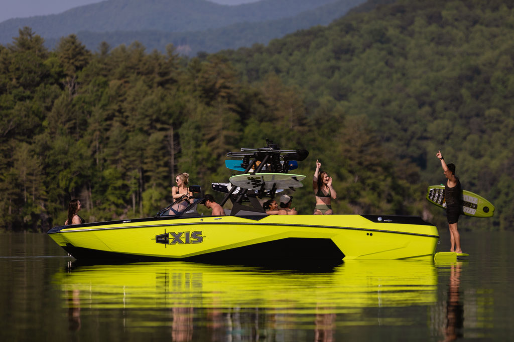 2025 Axis Wake Research A245