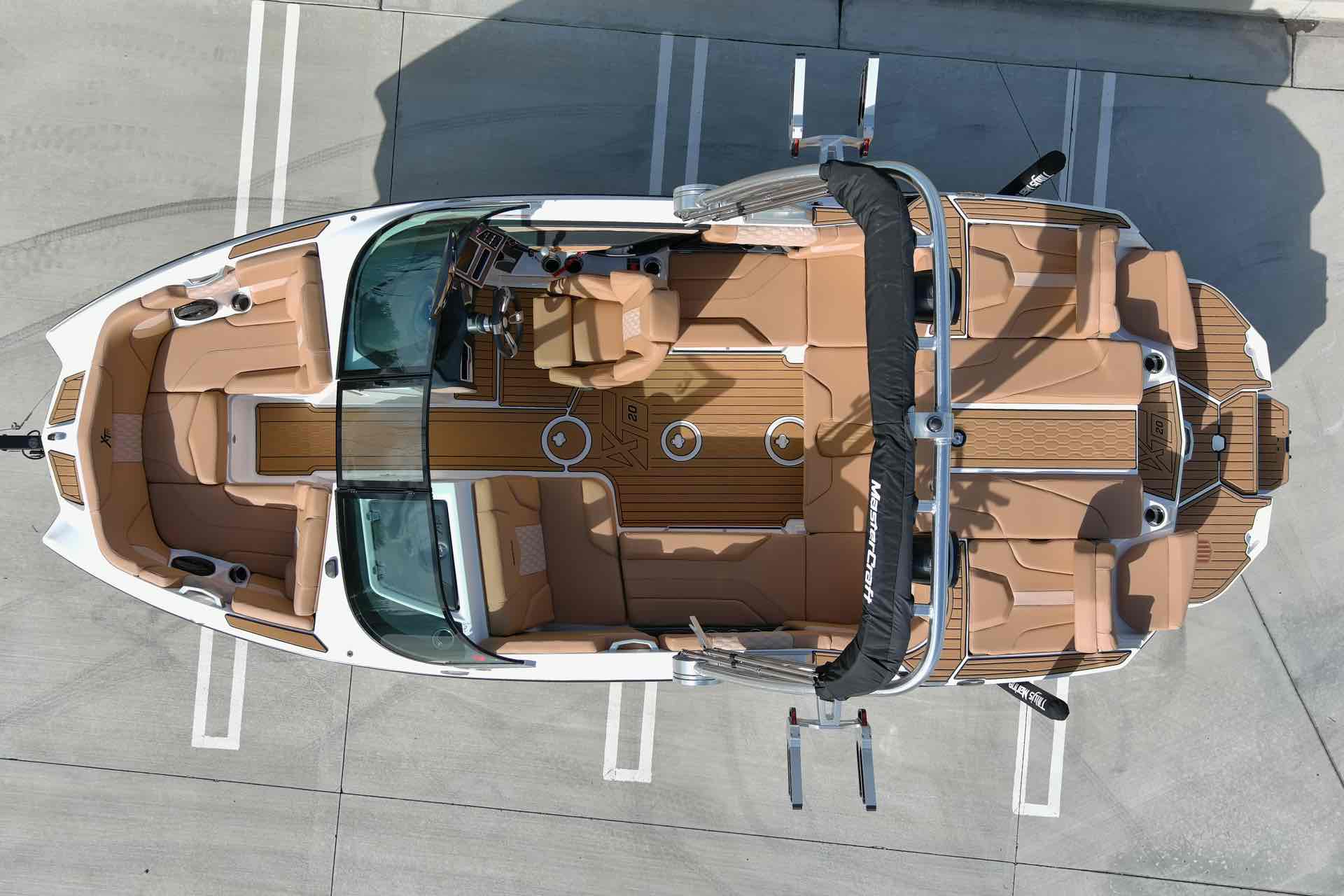 2024 MasterCraft XT20