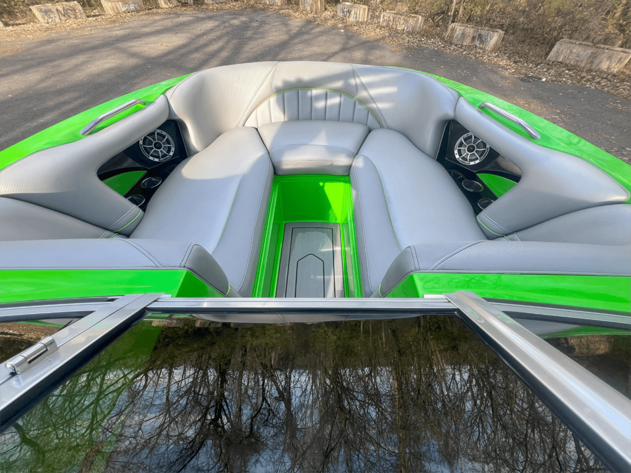 MB Sports Boats F24 Tomcat V-Drive 24 2013