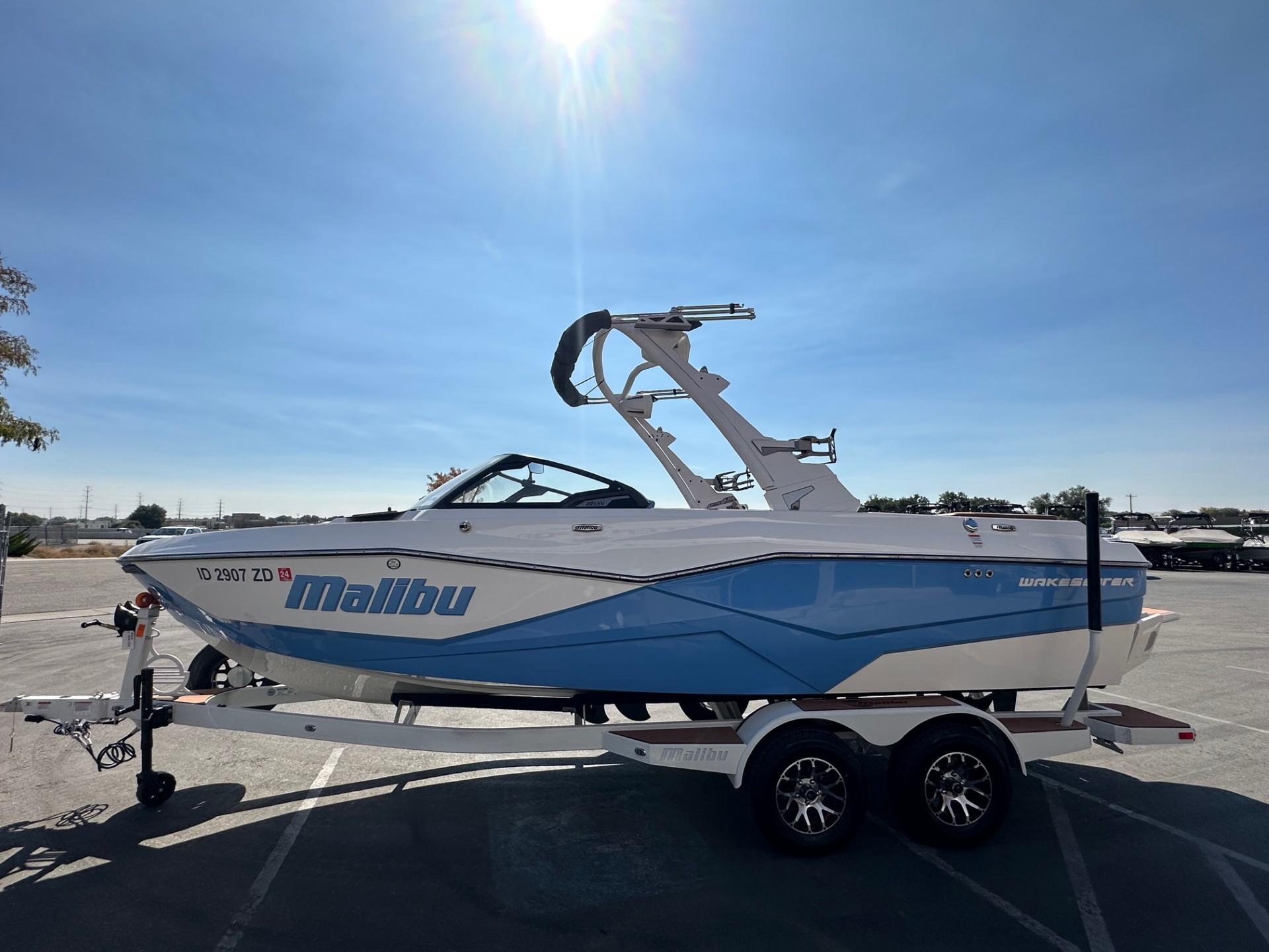 boat.Title