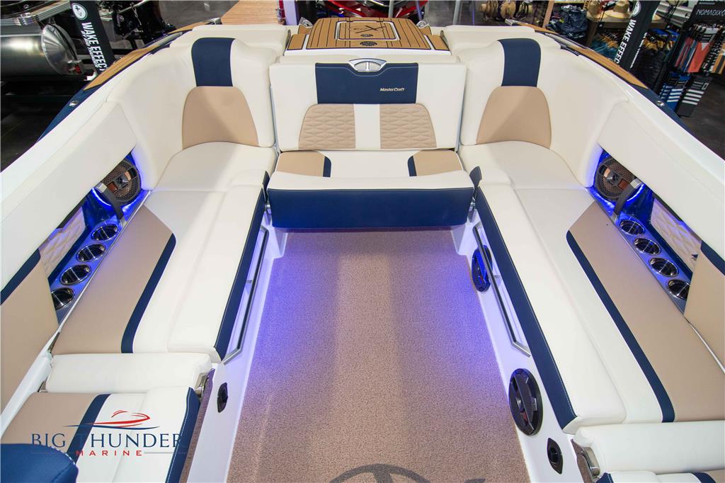 2022 MasterCraft X24