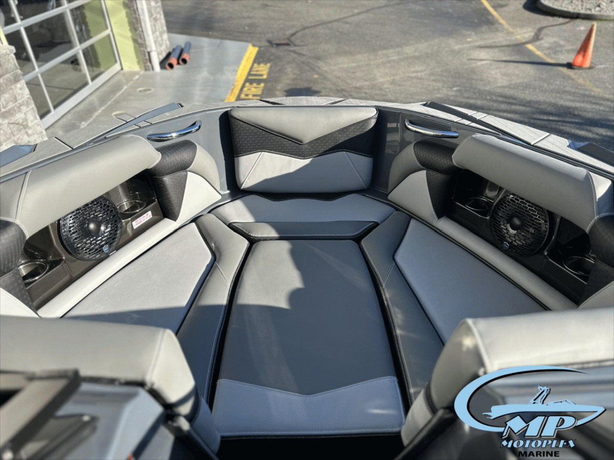 2024 Supreme S220