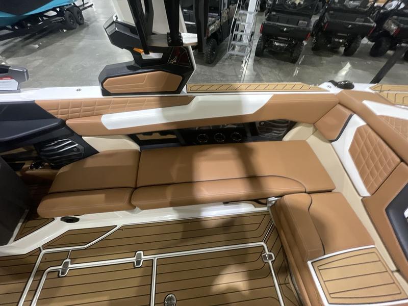 2022 Nautique G25