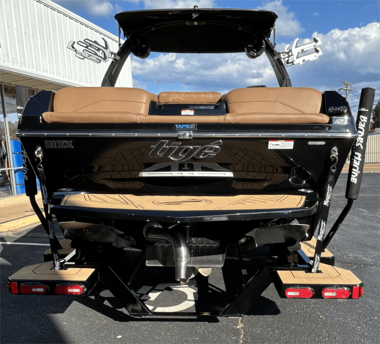 2022 Tige 21ZX ONE OWNER!!