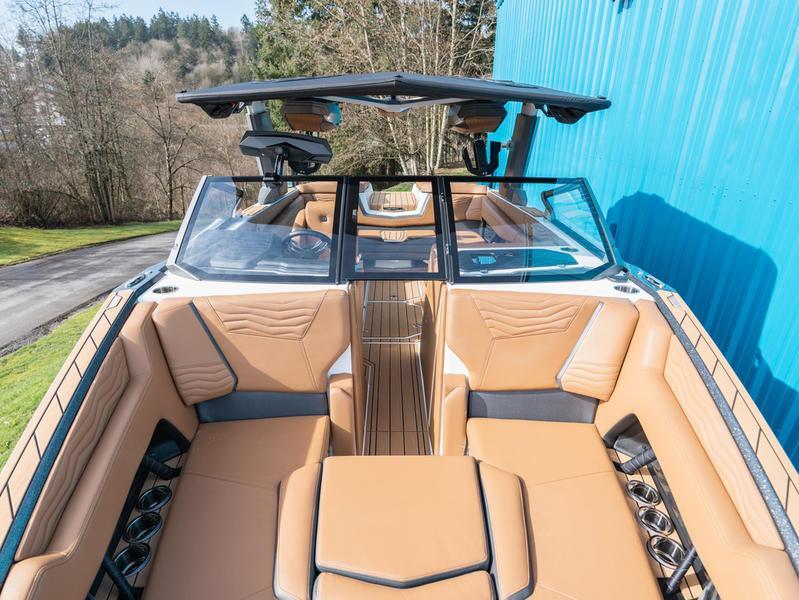 2025 Nautique G23