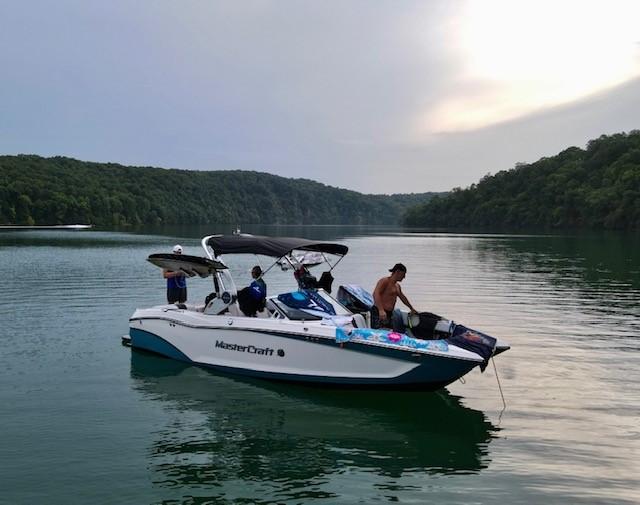 2021 MasterCraft X22