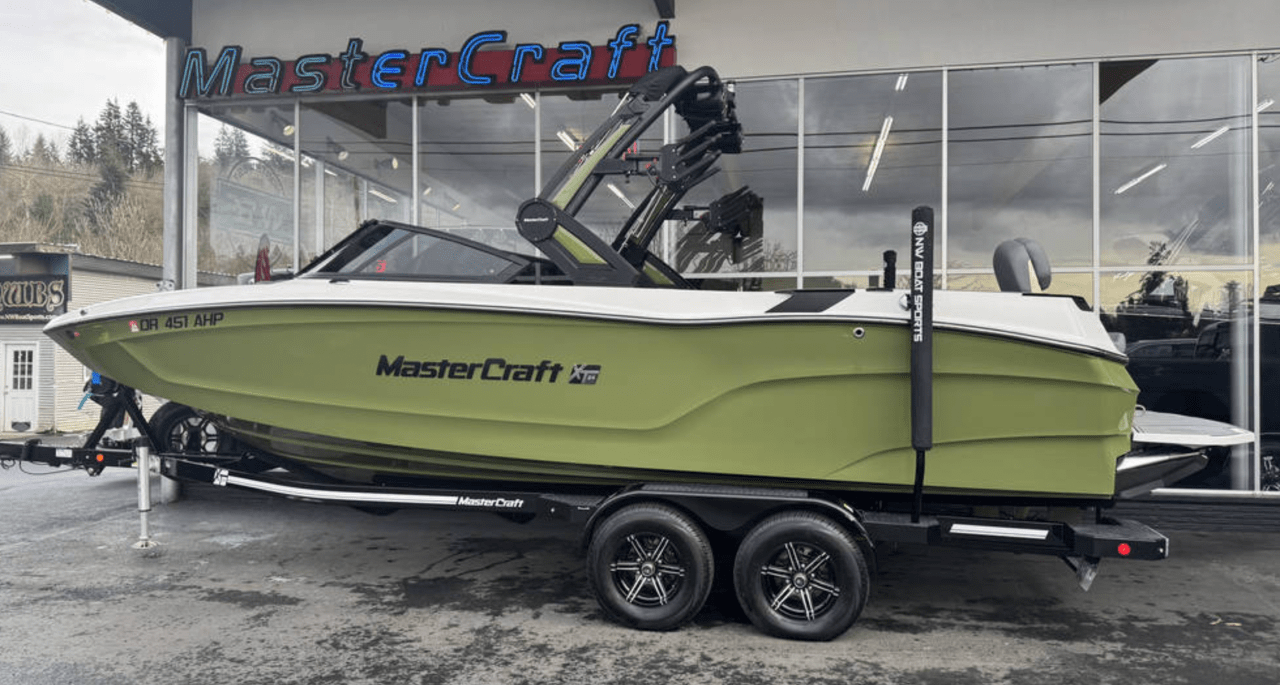 2023 MasterCraft XT24