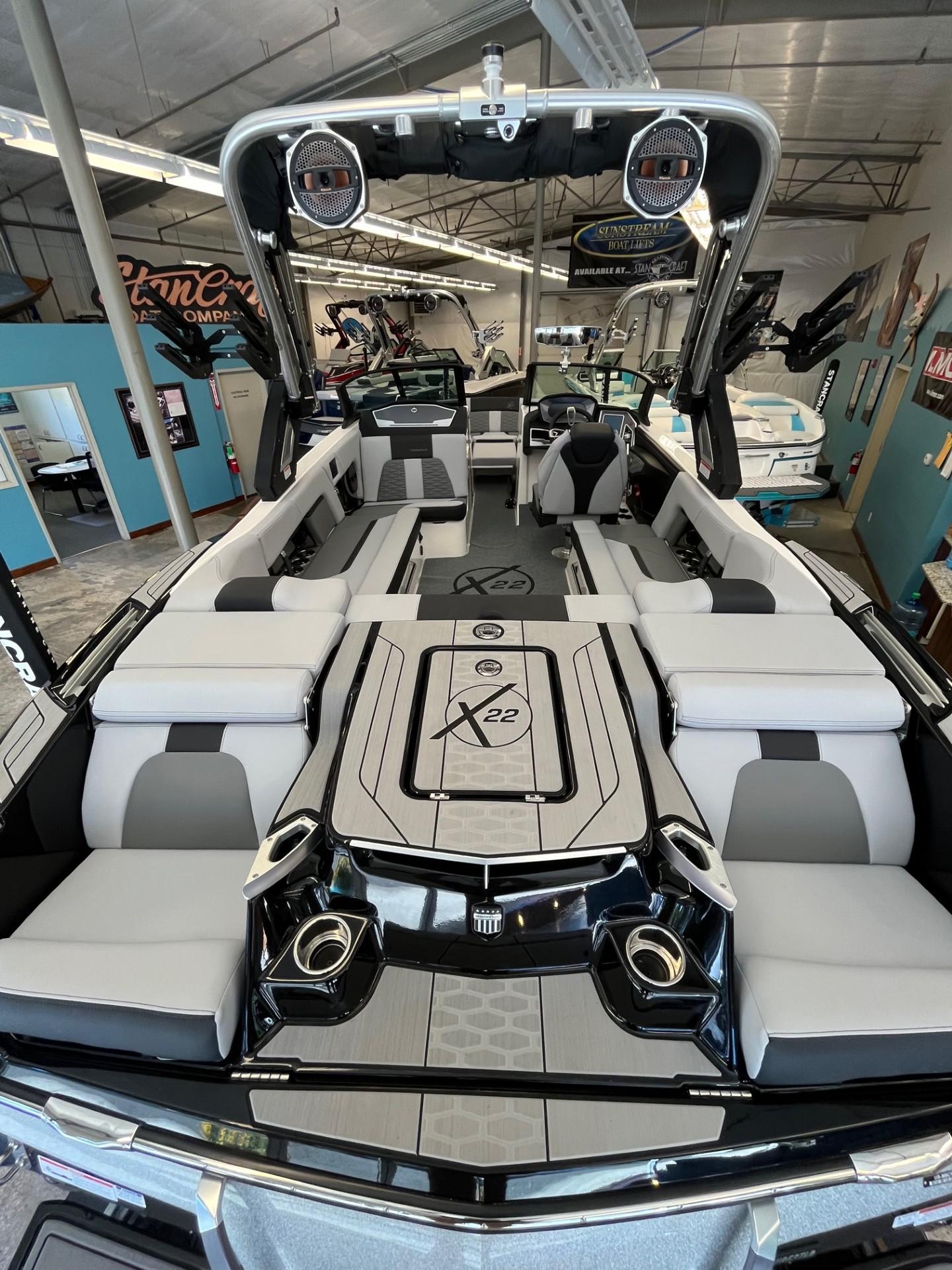 2024 MasterCraft X22
