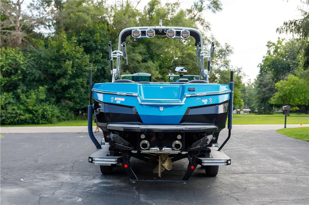 2018 Mastercraft X-Star – Midnite Black with Jet Stream Blue Flake – 300 Hours
