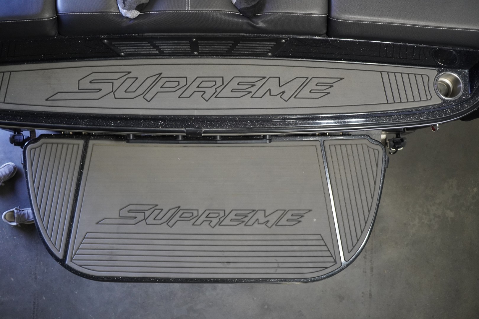 2017 Supreme Boats S211
