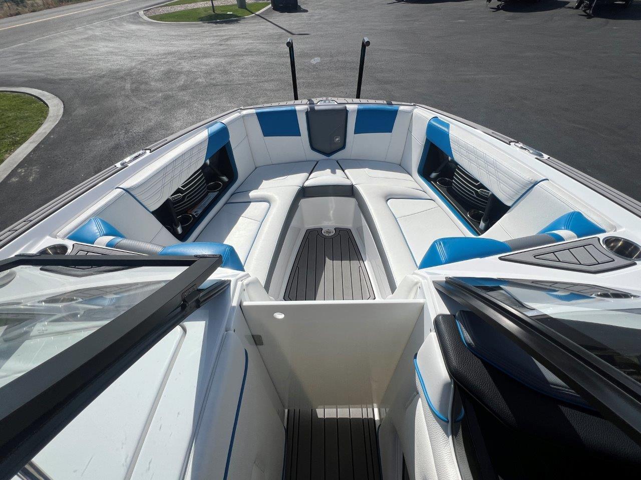 2020 Nautique G23