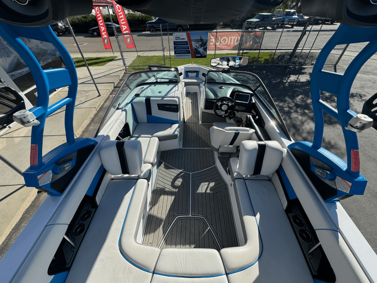 2015 Super Air Nautique 230 Team