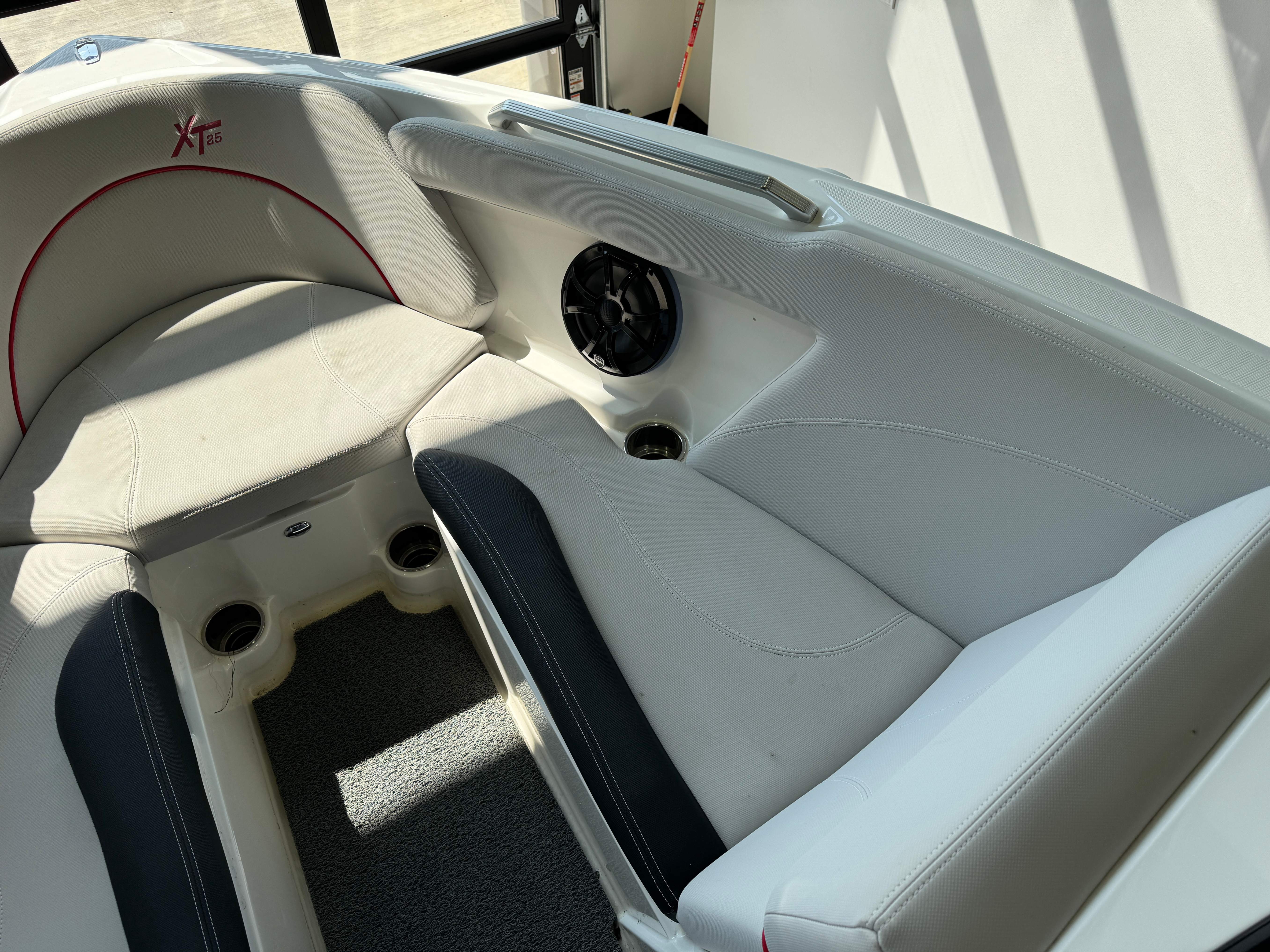 2019 MasterCraft XT25